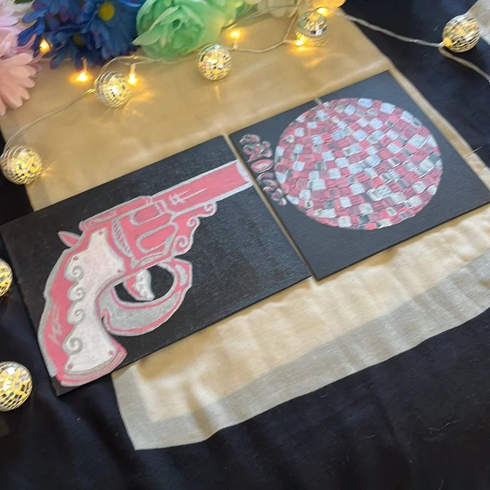 Two Piece Gun and Disco Ball Painting Set